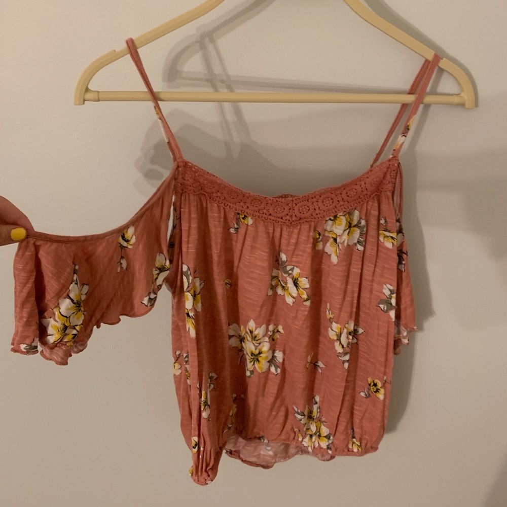 Floral Cold-Shouldered Blouse